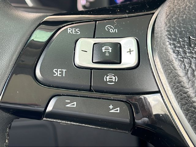 Used 2020 Volkswagen Tiguan SEL AWD/4WD image 22