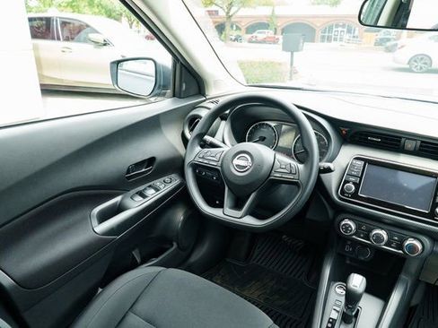 New 2025 Nissan Kicks Play S image 10