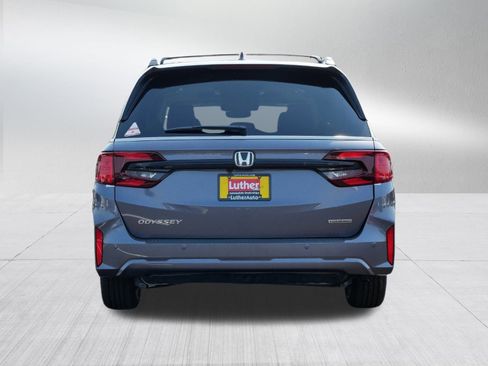 New 2026 Honda Odyssey Touring image 6
