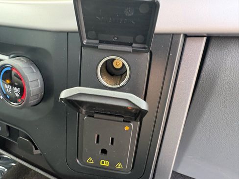 Used 2022 Ford F150 XLT w/ Trailer Tow Package image 46