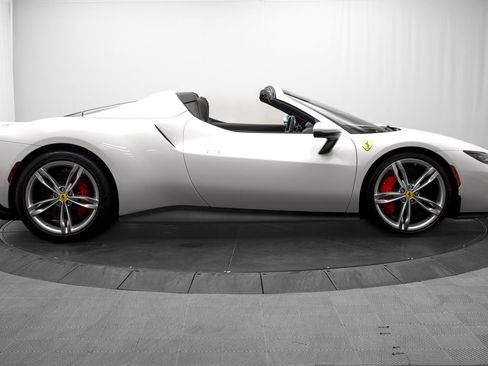 Used 2025 Ferrari 296 GTS RWD image 2