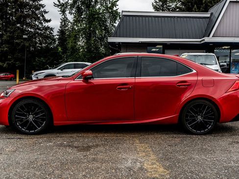 Used 2017 Lexus IS 300 AWD image 15