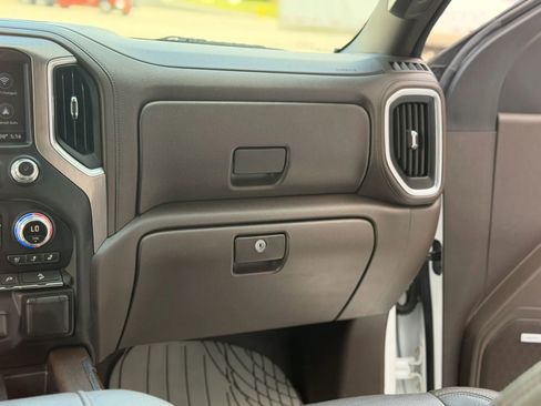 Used 2020 GMC Sierra 3500 Denali w/ Denali Ultimate Package AWD/4WD image 36