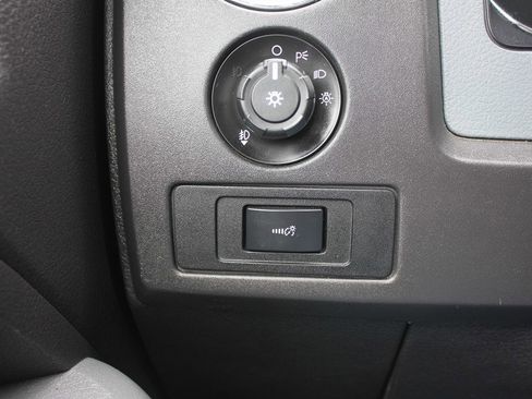 Used 2013 Ford F150 XLT w/ Luxury Equipment Group image 16