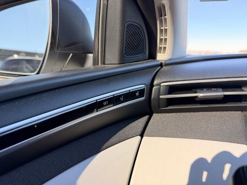 Used 2023 Hyundai Tucson Limited image 22