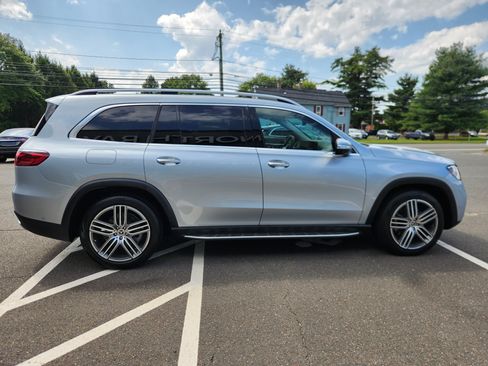 Used 2024 Mercedes-Benz GLS 450 4MATIC image 21