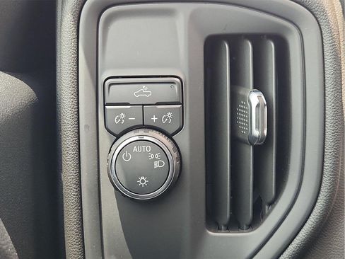 Used 2025 Chevrolet Silverado 1500 Custom RWD image 3