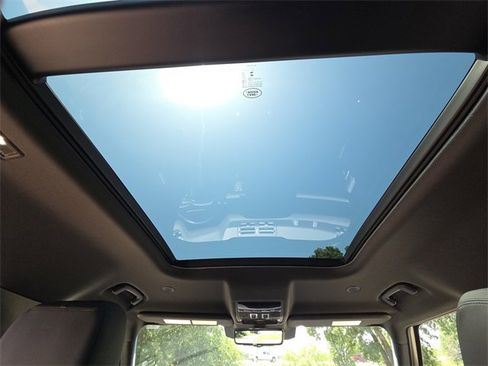 Used 2023 Land Rover Defender 130 X image 14