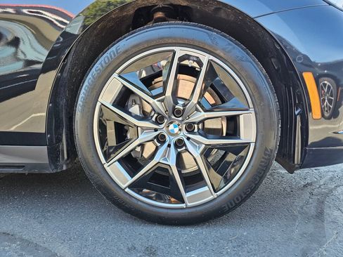 Used 2026 BMW 530i xDrive w/ Premium Package AWD/4WD image 9
