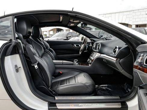 Used 2018 Mercedes-Benz SL 63 AMG image 27