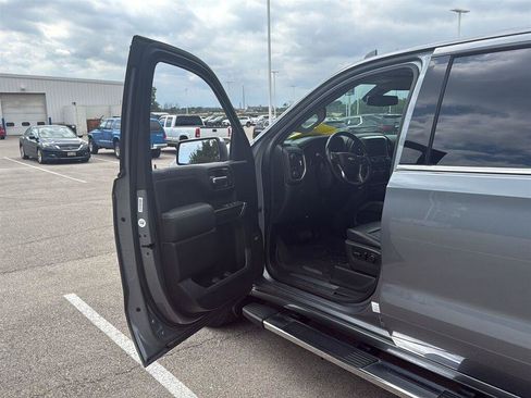 Used 2019 Chevrolet Silverado 1500 LTZ w/ LTZ Premium Package AWD/4WD image 9