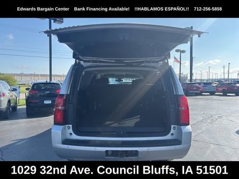 Used 2017 Chevrolet Suburban LS AWD/4WD image 12