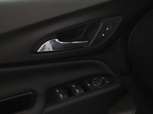 Used 2023 Chevrolet Equinox RS image 22