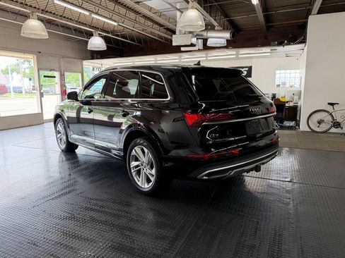 Used 2020 Audi Q7 3.0T Premium Plus w/ Premium Plus Package AWD/4WD image 5