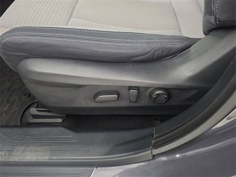 Used 2020 Subaru Outback Premium image 15