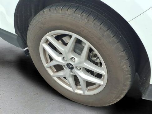 Used 2024 Ford Edge SEL AWD/4WD image 19