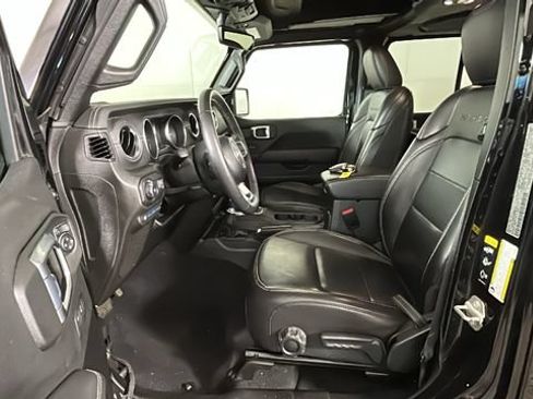 Used 2023 Jeep Wrangler Unlimited Sahara w/ Cold Weather Group AWD/4WD image 10