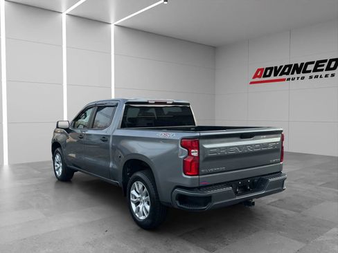 Used 2020 Chevrolet Silverado 1500 Custom w/ Custom Value Package image 4