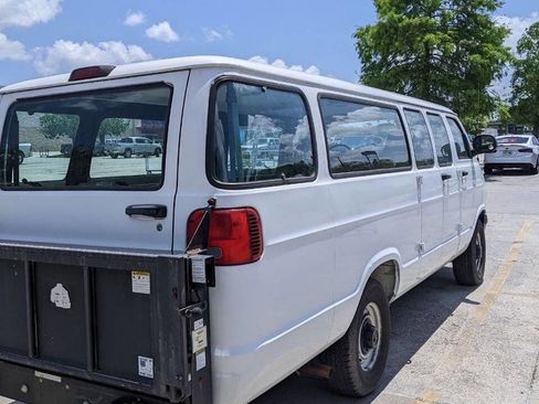 Used 2002 Dodge B3500 RWD image 3