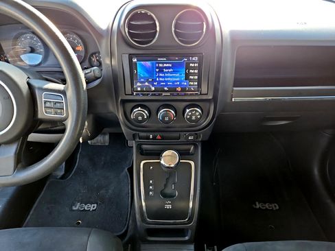 Used 2016 Jeep Patriot Sport image 11