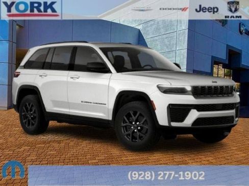 New 2026 Jeep Grand Cherokee Laredo AWD/4WD image 1