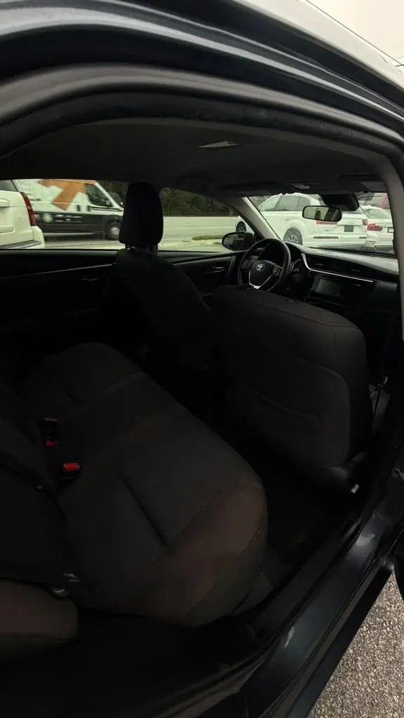 Used 2017 Toyota Corolla LE FWD image 11