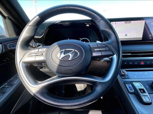 Used 2024 Hyundai Palisade Calligraphy image 8