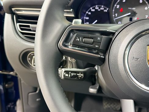 Certified 2026 Porsche Macan S AWD/4WD image 37