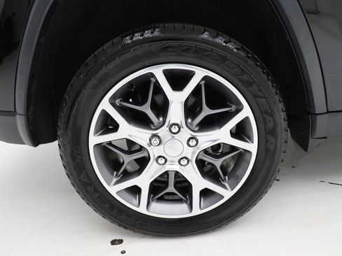 Used 2021 Jeep Grand Cherokee Limited w/ Premium Lighting Group image 10