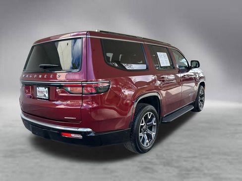 Used 2023 Jeep Wagoneer Series III w/ Preferred Equipment Group RWD image 3