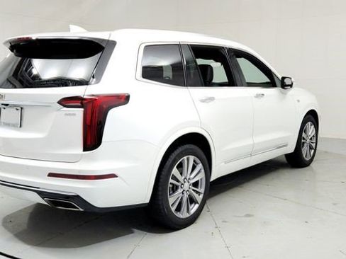 Certified 2023 Cadillac XT6 Premium Luxury w/ LPO, Floor Liner Package FWD image 5