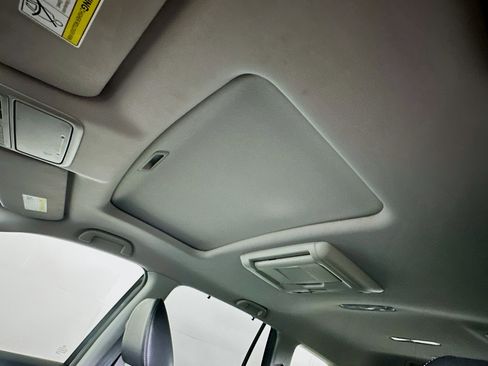 Used 2018 Honda Pilot Touring image 26