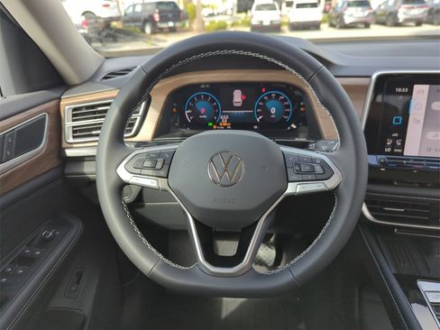 New 2026 Volkswagen Atlas SE image 22