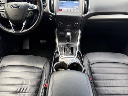 Used 2017 Ford Edge SEL w/ Equipment Group 201A FWD image 19