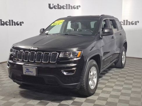 Used 2017 Jeep Grand Cherokee Laredo w/ Quick Order Package 23E image 3