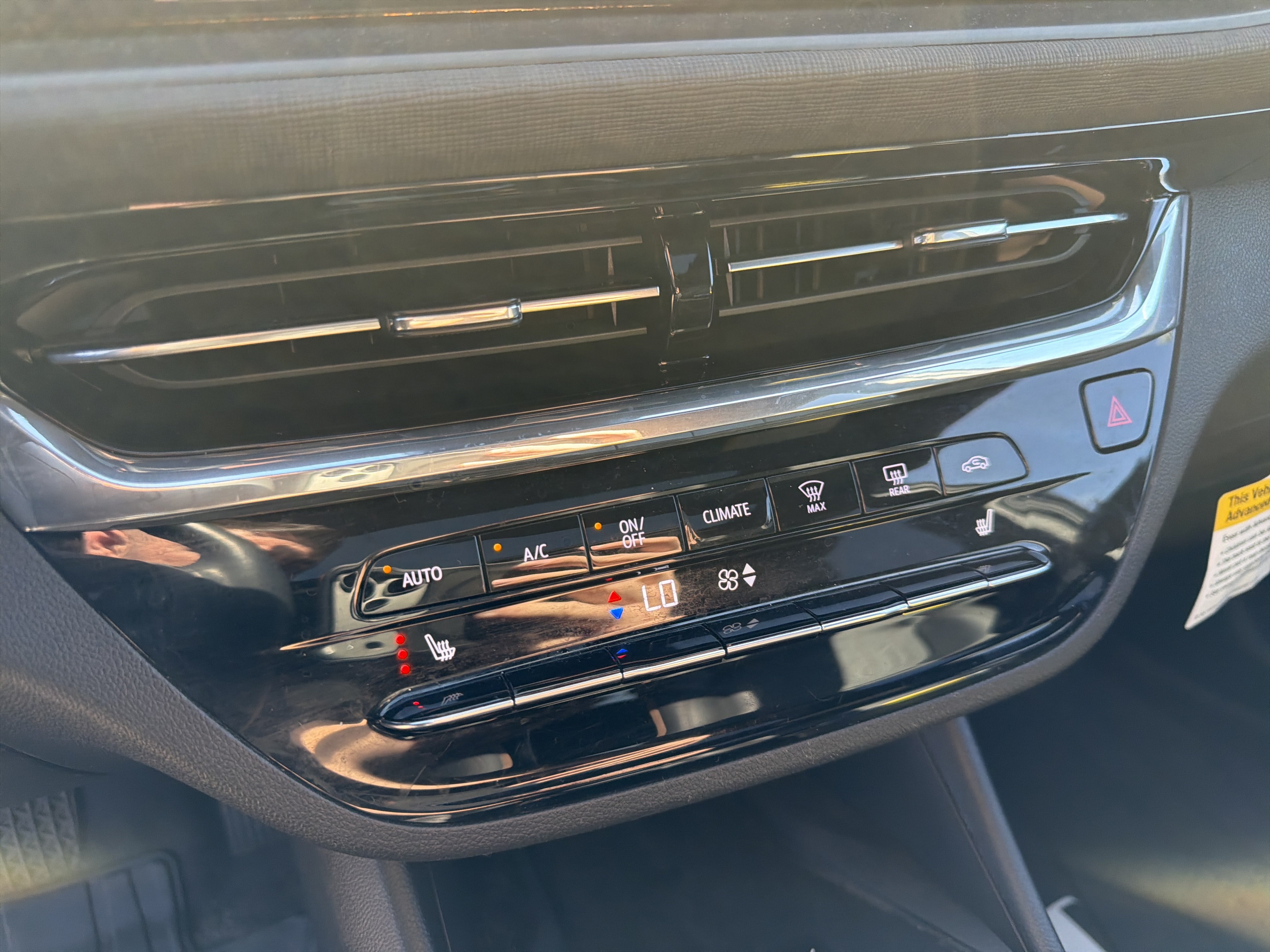 Used 2025 Buick Envista Avenir FWD image 16