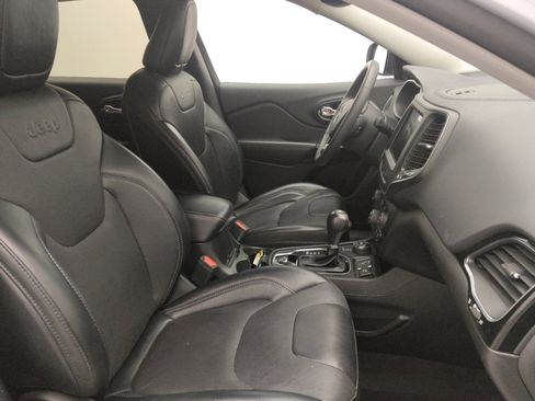 Used 2023 Jeep Cherokee Altitude Lux image 21