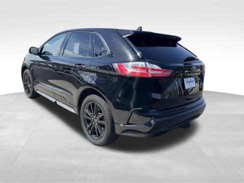 Used 2023 Ford Edge ST-Line w/ Class II Trailer Tow Package AWD/4WD image 8