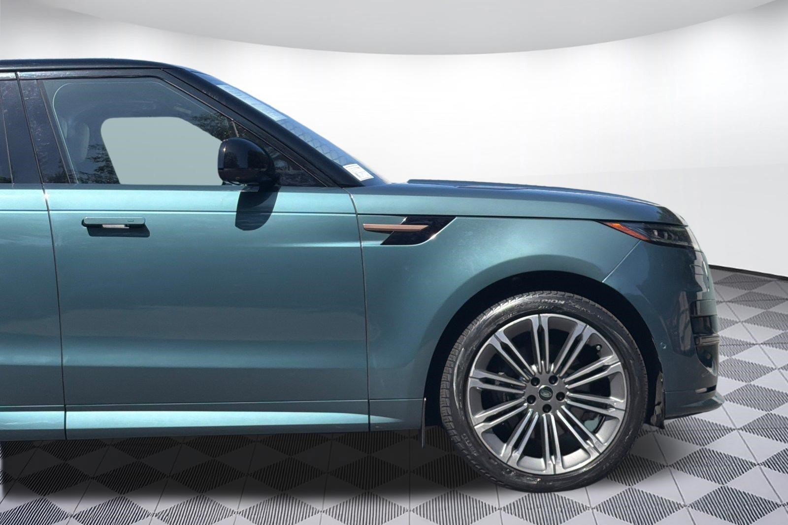 Used 2023 Land Rover Range Rover Sport SE Dynamic AWD/4WD image 35