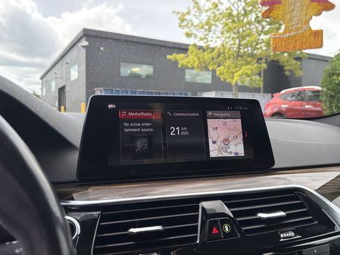 Used 2019 BMW 530i w/ Premium Package RWD image 20