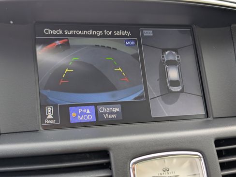 Used 2019 INFINITI Q70 L 3.7 image 10