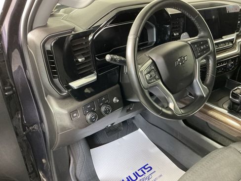 Used 2023 Chevrolet Silverado 1500 RST w/ Protection Package AWD/4WD image 8