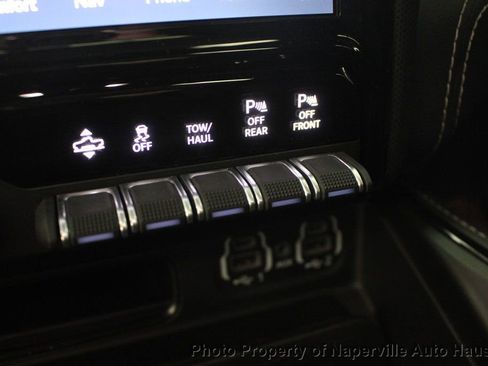 Used 2022 RAM 1500 Limited w/ Night Edition AWD/4WD image 31