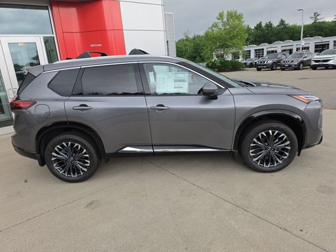 New 2026 Nissan Rogue Platinum AWD/4WD image 8