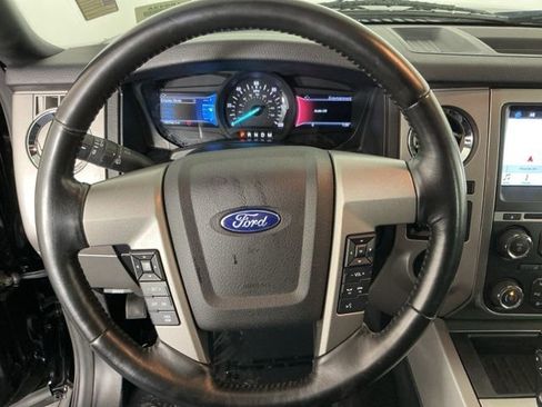 Used 2017 Ford Expedition Limited w/ Equipment Group 301A AWD/4WD image 17