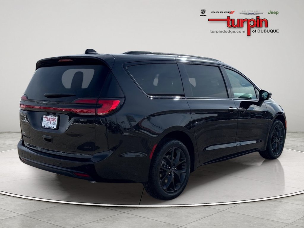 New 2026 Chrysler Pacifica Select w/ S Appearance Package AWD/4WD image 5