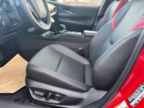 New 2026 Toyota Prius Plug-In Hybrid image 5