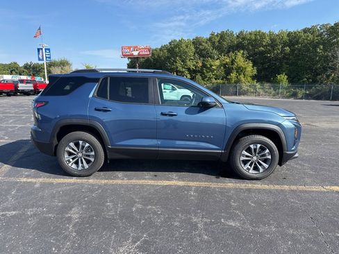 New 2026 Chevrolet Equinox LT w/ Convenience Package II image 3