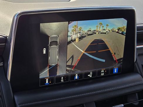 Used 2022 Chevrolet Tahoe Z71 w/ Luxury Package image 20