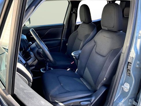 Certified 2018 Jeep Renegade Altitude image 20